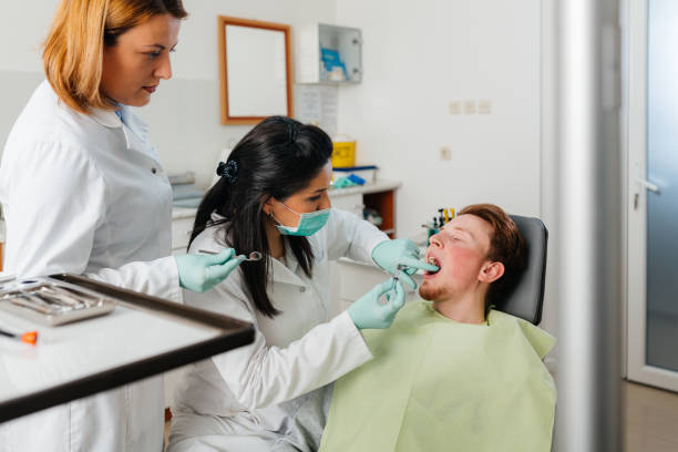 Best Broken or Cracked Tooth Emergency Dentist in Riverbank, CA